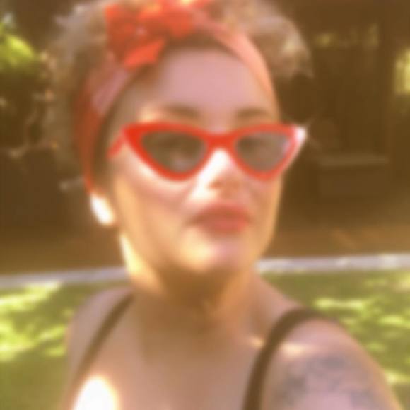 Meet your Posher, Bree - Picture 1 of 1